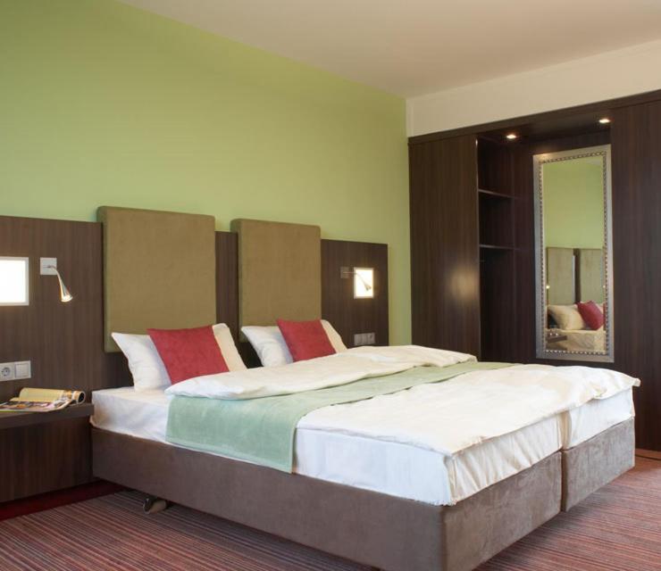 Hotel Qualitel Wilnsdorf Zimmer foto